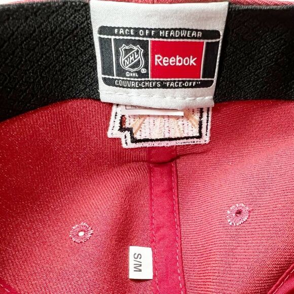 Reebok NHL Arizona Coyotes Red Flat Bill Cap Hat Size S/M - Picture 3 of 4
